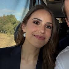 Lisa Wallace (@LisaCatherineW)