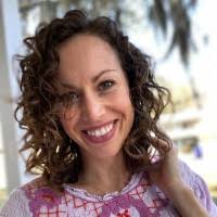 900+ "Bilbo" profiles