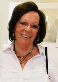 The Smith family...The last of the Smith girls has passed away. What  beautiful girls Gordon & Millie had. The family was also very talented. I  can remember Millie as an entertainer at