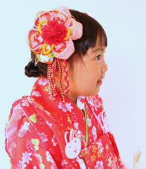 飽きないぐずらないかわいくなる3歳の七五三での髪飾りの選び方