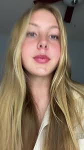 Jill Agnew's Instagram, Twitter & Facebook