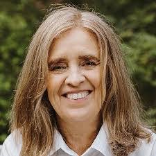 Alison Abramson's Instagram, Twitter & Facebook