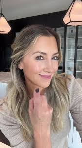 Stacey Stauffer's Instagram, Twitter & Facebook