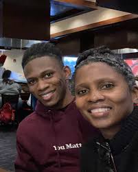 Went up w the homies @therealearthtones @eddiesattic 🏆🏆🏆Big shotout to  everyone that came together to make this happen and the other acts  @chrissanch3z @fairchild.revue @yakomusic 🔥🔥🔥 #itsonlyup 🏆 📸:  @thrashbear