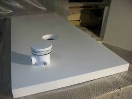 Antonio bullo il materiale utilizzato per i piatti doccia è il corian® nel colore glacier white. Piatto Doccia Su Misura Piatti Anche In Corian A Prezzi Economici A Vicenza Padova Trieste Udine