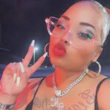 Profile for Erin Weezyy