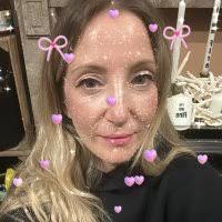 Lisa Dipietrantonio's Instagram, Twitter & Facebook