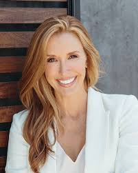 Luxury Homes, Estates & Properties