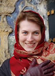 Does anyone veil still all? Or wear a type of hair or head covering?