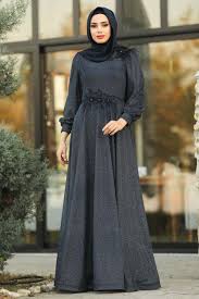Tesetturlu Abiye Elbise Cicek Aplike Detayli Lacivert Tesettur Abiye Elbise 21490l Tesetturisland Com Elbise The Dress Moda Stilleri