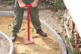 Kieswege Im Garten Anlegen Anleitung Selbermachen De Kiesweg Garten Neu Anlegen Garten Anlegen