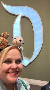 Do they have passholder shirts right now?