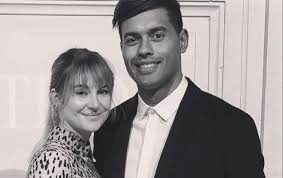 After giving us a few glimpses of her blossoming romance on instagram, the big. Shailene Woodley Split From Ben Volavola Because She S Not Ready For Marriage
