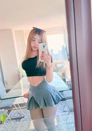 Sarah Sophia - Free pics, galleries & more at Babepedia