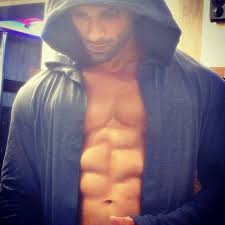 Karan Singh Grover Workout Routine He was previously married to jennifer winget and shraddha nigam.