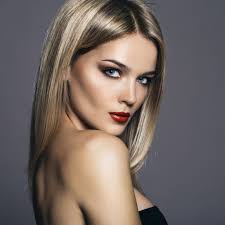 If you want a red 'do, this is the way to do it. 20 Short Hair Highlights You Need To Try This Season For A New Look