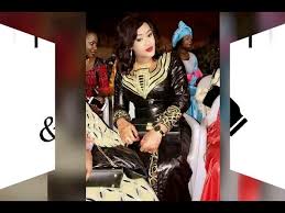 Model de bazin malien 2019 femme / binta du mali … tenue très classe et stylés… sagnsès. Bazin Riche Noir 2019 Youtube