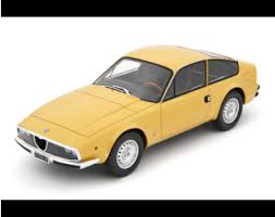 Image result for Giallo 1972 Alfa-Romeo