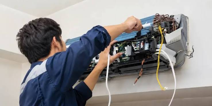 Rooftop HVAC Maintenance