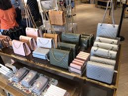 Treat yourself to designer clothes, shoes and accessories from our tory burch sale. Tory Burch Outlet 76 Photos 103 Reviews Women S Clothing 3510 Livermore Outlets Dr Livermore Ca United States Phone Number Yelp