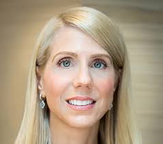 Suzanne Adams's Instagram, Twitter & Facebook