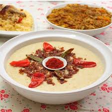 4 111 Likes 245 Comments عبير العميرة Abeer Alamerah On Instagram الجريش باللبن عششششقي هالجريش الله يخلي ل Food Breakfast Oatmeal
