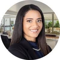 Lisa Whitehurst's Instagram, Twitter & Facebook