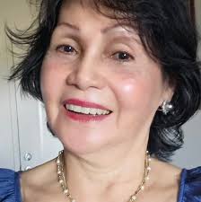 Brock Purdy sharing a sweet moment with his mom at 49ers training camp.  😍❤️🏈