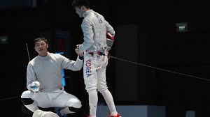 2012년 하계 올림픽 기계 체조 남자 도마 종목의 금메달리스트이자, 대한민국 체조 종목 최초의 금메달리스트이다. 3ì—°íŒ¨ Vs í›„ë°°ì˜ ë³'ì—­í˜œíƒ íŽœì‹± êµ¬ë³¸ê¸¸ì´ ì´ê¸°ê³ ë„ ì°ì°í•œ ì´ìœ 