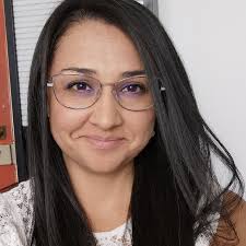 Dra. Sandy Alfaro...