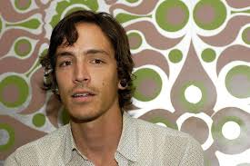 Stalking e minacce di morte, ordine restrittivo per BRANDON BOYD
