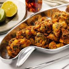 Vegetable Pakora Is A Simple And Fast Yet Delicious Dish These Indian Battered And Deep Fried Vegetable Easy Indian Recipes Vegetable Pakora Pakora Recipes