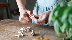 More images for hands smell like metal » How To Get Rid Of Garlic Smell From Your Hands