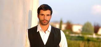 Mehmet akif alakurt 23 temmuz 1979 tarihinde i̇stanbul'da hayata gözlerini açmıştır. Mehmet Akif Alakurt Kimdir Mehmet Akif Alakurt Nereli Kac Yasinda Neden Sorusturma Acildi