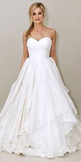 17 Elope Wedding Dresses For Any Bridal Style Wedding Forward Wedding Dresses Unique Classic Wedding Dress Wedding Dresses