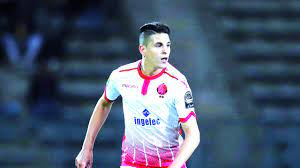 مؤمن زكريا يسدد الضربة الثابتة لتصل مباشرة في يد حارس الوداد ويتصداها. ØªÙ…Ø±Ø¯ Ù„Ø§Ø¹Ø¨ÙŠ Ø§Ù„ÙˆØ¯Ø§Ø¯ Ø§Ù„Ù…Ù†ØªÙ‡ÙŠØ© Ø¹Ù‚ÙˆØ¯Ù‡Ù… Ø§Ù„Ø£Ø®Ø¨Ø§Ø± Ø¬Ø±ÙŠØ¯Ø© Ø¥Ù„ÙƒØªØ±ÙˆÙ†ÙŠØ© Ù…ØºØ±Ø¨ÙŠØ© Ù…Ø³ØªÙ‚Ù„Ø©