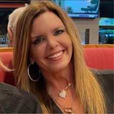 Julie Smith (@juliegsmith22)