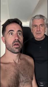 Le choc des générations avec le légendaire groupe de rock ACDC !