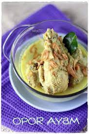 Opor Ayam Kampung Biasa Disajikan Di Saat Lebaran Ditemani Ketupat Sayur Labu Siam Petis Lading Resep Masakan Resep Masakan Indonesia Resep Makanan Pembuka