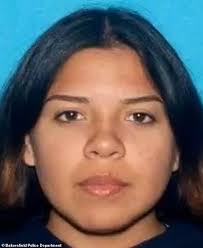 Woman reveals she finally got her sister's phone back TWO YEARS after she  was MURDERED