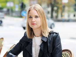 Emma frans säger att vi måste påminna oss om att följa rekommendationerna. Fornuft Och Kansla Kvinnotryck