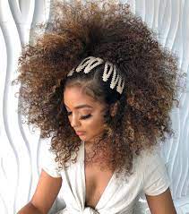 14 Hair Looks Trending This Winter Hair Styles Curly Hair Styles Curly Hair Styles Naturally