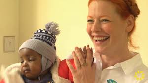 Enie van de meiklokjes was born on august 1, 1974 in potsdam, brandenburg, germany as doreen grochowski. Enie Van De Meiklokjes In Kenia Youtube