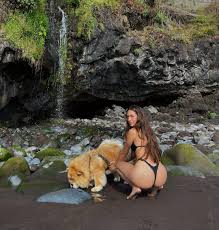 Michelle Weisstuch pronkt met haar enorme bilpartij op Instagram!