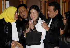 Pelaku yang berusia 25 tahun itu kini telah dijebloskan ke penjara polres bantul. Coffee Murder Case That Gripped Indonesia Ends With A Guilty Verdict The New York Times