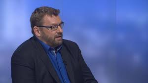 Poslanec volný se popral ve sněmovně obchodník s chudobou si zapomněl zaplatit doménu. Rozpusteni Sve Organizace Spd Nepovazuje Lubomir Volny Za Trest Kvuli Tomu Ze Kandiduje Proti Okamurovi Ct24 Ceska Televize