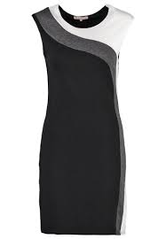 Robe rouge anna field portée 1 seule fois pour mon anniversaire. Anna Field Robe D Ete Black Zalando Be Kleding Werkkleding Kleding Stijlen