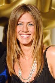 Her hair has been teased to make it look fuller and thicker. Jennifer Aniston S Best Hairstyles Of All Time 50 Jennifer Aniston Hair Cuts And Colors