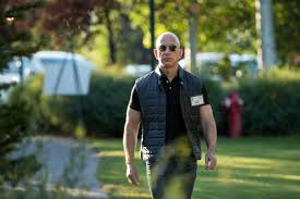 Jeff bezos to step down as amazon ceo feb. Jeff Bezos Big Ass Biceps Will Shame You Into Working Out This Weekend Gq
