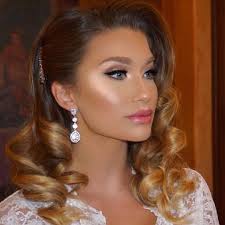 Still One Of My Favorite Bridal Looks Book Me At Jadeywadey180 Gmail Com Weddingmakeupartist Airbr Wedding Hairstyles Airbrush Makeup Wedding Wedding Makeup